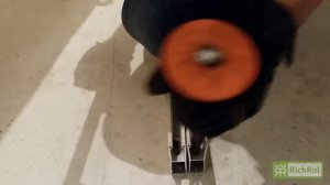 Как установить рольставни в санузел. Инструкция