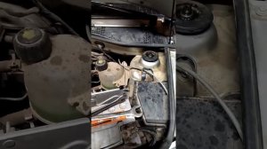 Как открутить гайку передней стойки на Ларгусе.