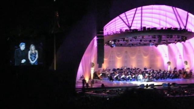 Hollywood Bowl 2006 Kristin Chenoweth singing to Placido Domingo смотреть онлайн
