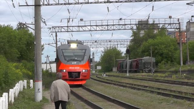 Электропоезд ЭП3Д-0038, ст. Мыза смотреть онлайн