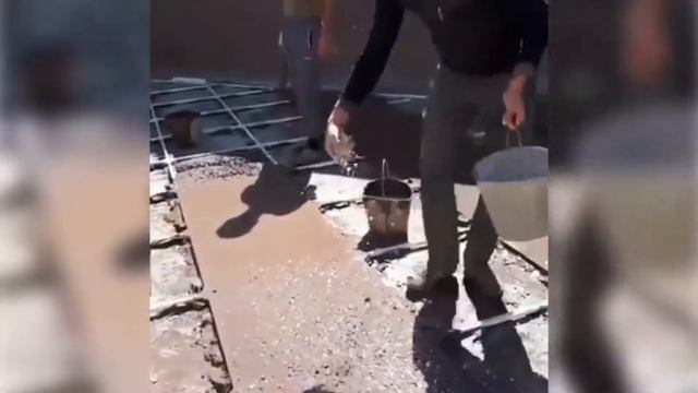 Этапы нанесения топпинга для бетона смотреть онлайн