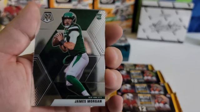 Phoenix, Elite, Mosaic and Prizm hobby packs. what did I hit? 🤯🏈 смотреть онлайн