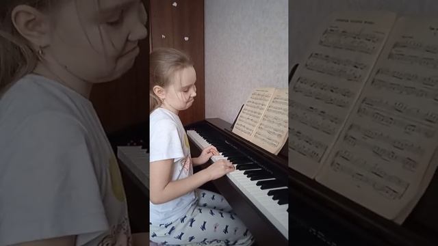 Учим уроки вместе с любимцем попугайчиком Гришей!!! А. Жилинский. латышская народная полька. смотреть онлайн