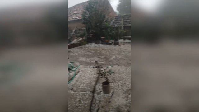 ⚠️ A fierce storm in Hungary! Those who failed to anticipate the storm are sacked! смотреть онлайн