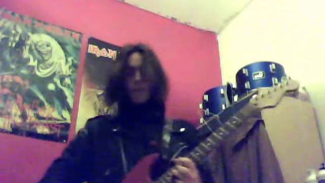 Fender Stratocaster Distortion Test! смотреть онлайн