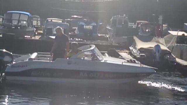 Замена мотора Gladiator 9,9 на Seanovo 40 смотреть онлайн