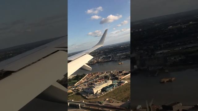 Landing in London - London City Airport смотреть онлайн