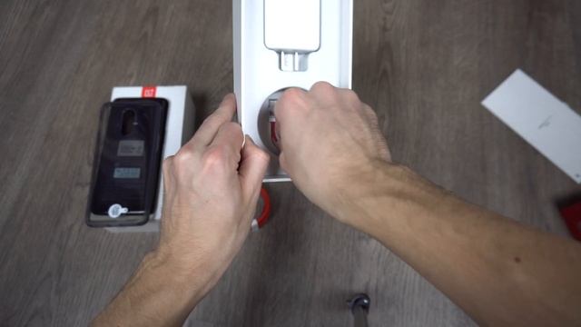 ONEPLUS 6T Распаковка и первое впечатление смотреть онлайн