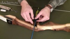 Установка пластиковой полки на рукоятке лука