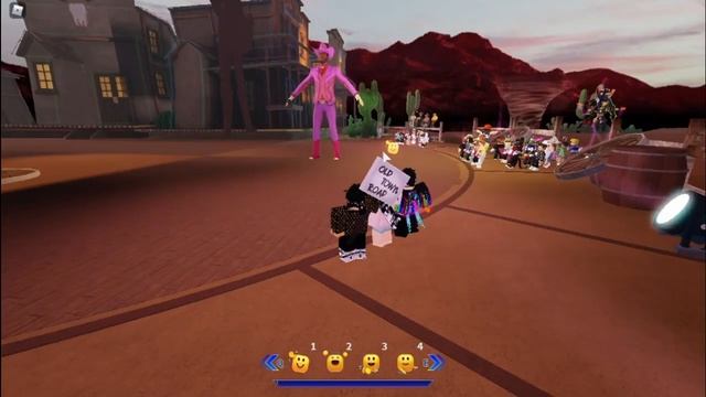 Lil Nas X T-Posing at Roblox concert смотреть онлайн