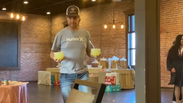 TOMANDO FOTOS A MIS HIJAS BABY SHOWER GRADUACIÓN DE ZAYRA смотреть онлайн