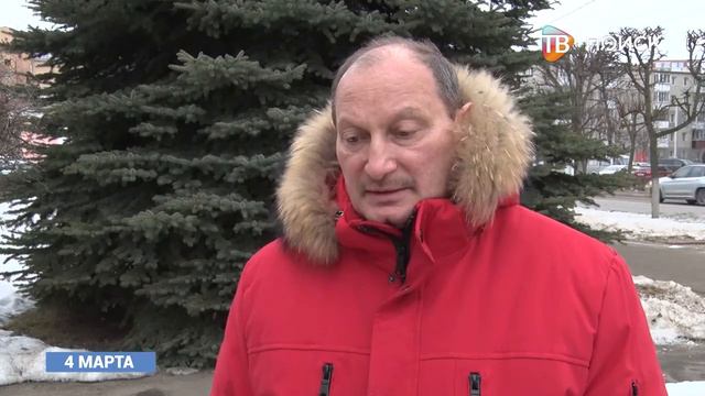 На Советской площади убирают инсталляции смотреть онлайн