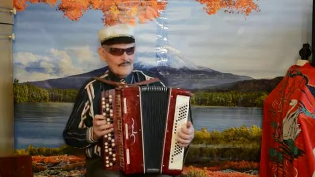 Играй баян.Стихи,музыка и исполнения Алексея Протасова."Песня Виктора Миносяна. смотреть онлайн