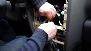 установка 2-х диновой магнитолы в Hyundai Santa Fe 2004 года (Classic)