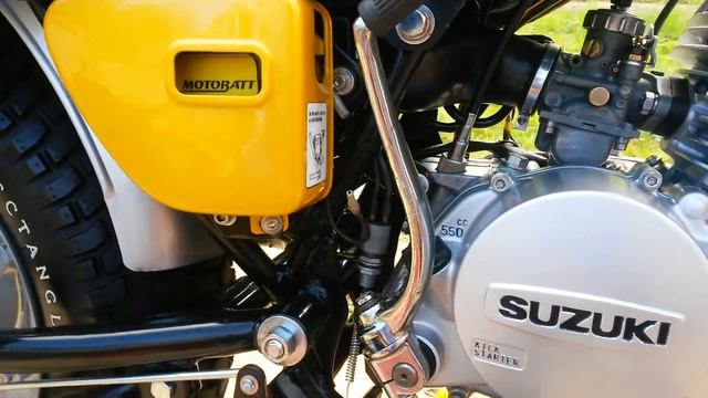 Suzuki Rv125 Fully restored. number 3 of 3 identical yellow Rv's that I restored. смотреть онлайн