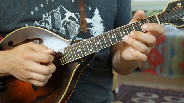 Over The Waterfall: Play Along Jam - Mandolin Lesson смотреть онлайн