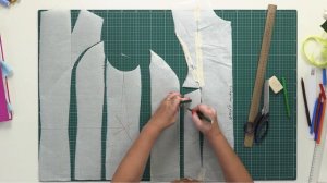 Серия уроков по моделированию одежды Работа с базовой основой О рельефах Полочка для жакета Урок 11