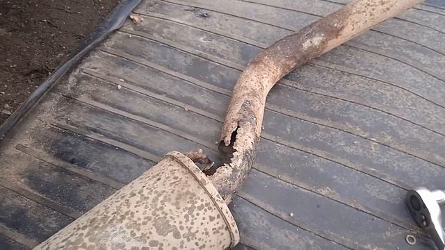 Неожиданно быстро сгнил глушитель на УАЗ Патриот смотреть онлайн