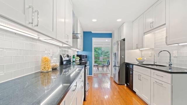 2052 Chadds Ford Drive, Reston, VA 20191 смотреть онлайн