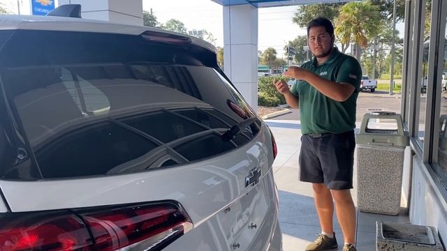 TAKE A LOOK AT THE NEW 2022 CHEVROLET EQUINOX [FWD LT] смотреть онлайн