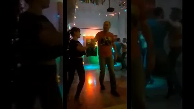 Сальса на вечеринке. Севастополь. Студия танцев"Рио". смотреть онлайн