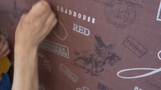 КАК клеить ФЛИЗЕЛИНОВЫЕ обои КОМНАТА 40 мин. КАК клеить ОБОИ в УГЛАХ, ПОКЛЕЙКА обоев СВОИМИ РУКАМИ смотреть онлайн