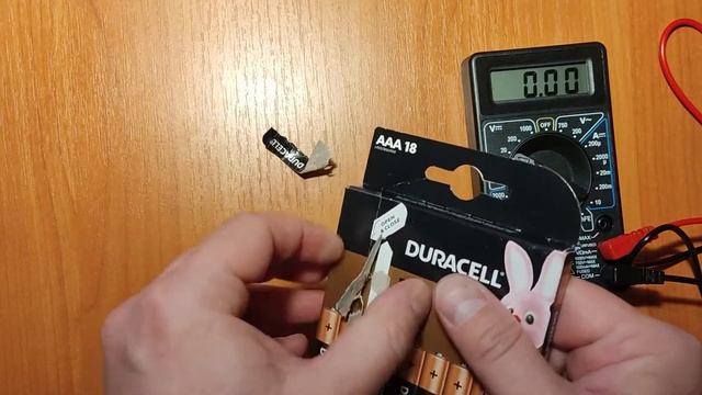 Лужні батареї Duracell AAA (LR03) MN2400 (розпакування) смотреть онлайн