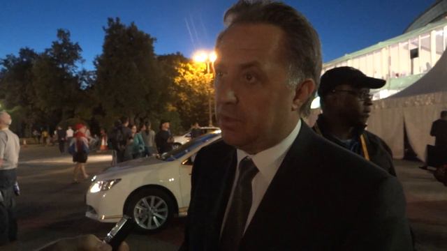 Интервью с министром спорта Виталием Мутко / про игру Северная Ирландия - Россия / смотреть онлайн