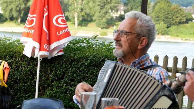 Німецька народна пісня / Ein Rheinisches Volkslied смотреть онлайн