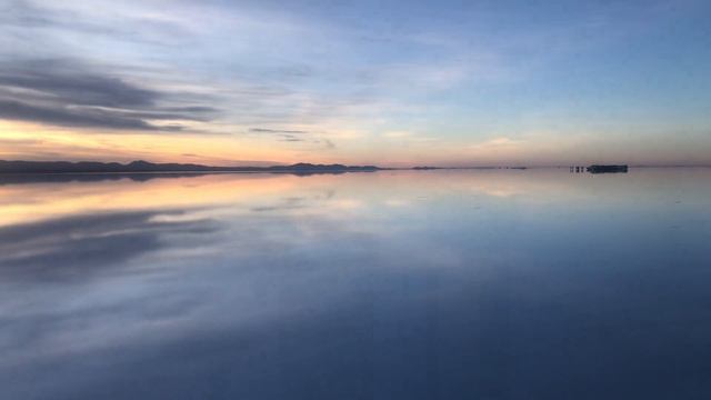 Рассвет на Солар де Уюни смотреть онлайн