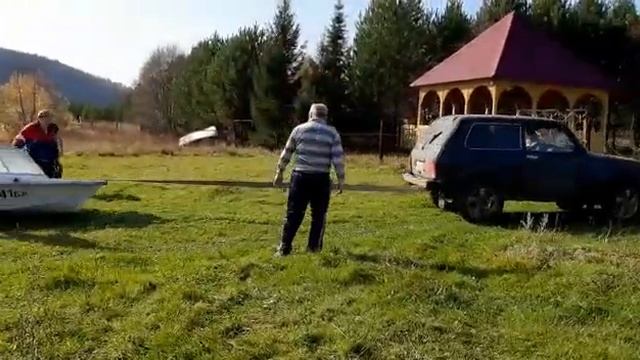 Нива 3д вытаскиваем лодку на берег. Часть 2. смотреть онлайн