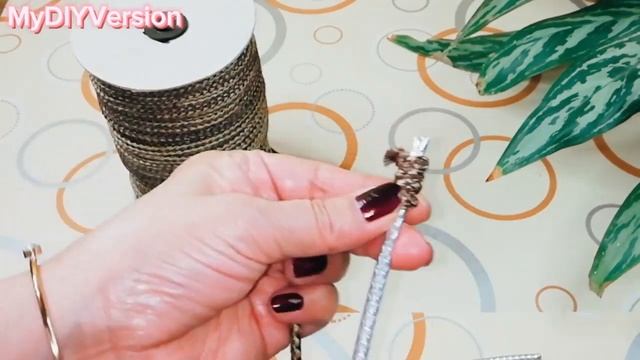 DIY Cardboardcraft Recycling Idea Into Amazing Storage Basket