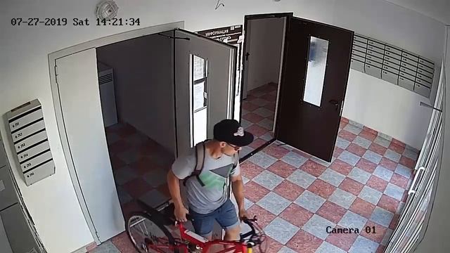 Вор. Видео с камеры наблюдения! смотреть онлайн