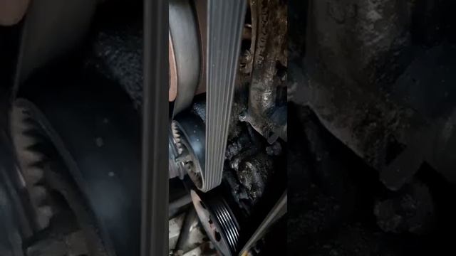 Mercedes Benz E240 | Car Reviews смотреть онлайн