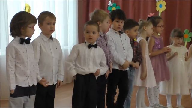 Досуг, посвященный Международному дню 8 марта в группе №8 смотреть онлайн