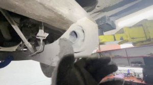 Ауди 100 замена сайлентблоков задней балки