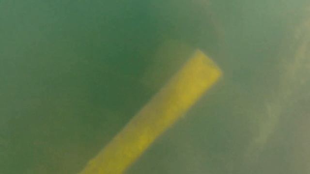 Щука в лодках на пляже Усть-Илимска смотреть онлайн