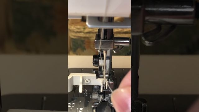 Нитевдеватель.Как пользоваться? Нитевдеватель Janome. смотреть онлайн