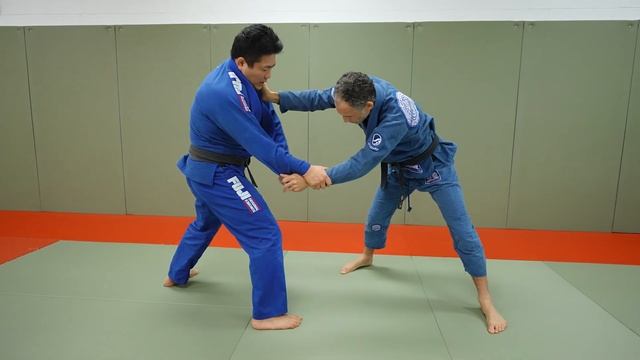 Controversial Half Tai Otoshi To Huge Circle Throw смотреть онлайн