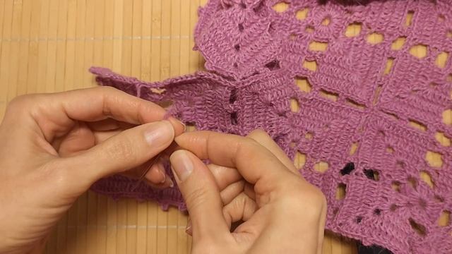 Шаль / косынка крючком из квадратных мотивов (подробный мастер-класс) смотреть онлайн