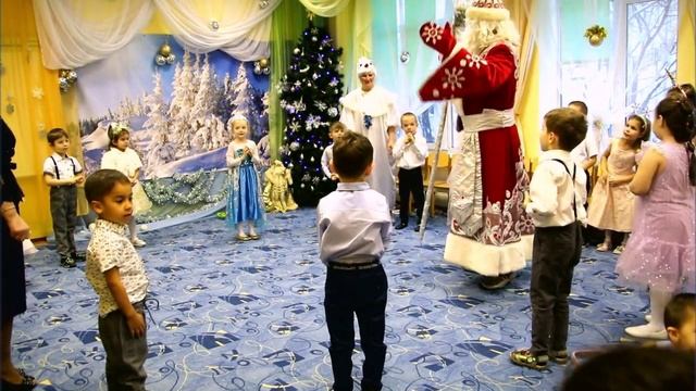 "Новогодние приключения"Утренник в средне-старшей группе 4/3 детского сада 2055. От 21.12.2022 смотреть онлайн