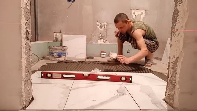 плитка клеем на пол смотреть онлайн