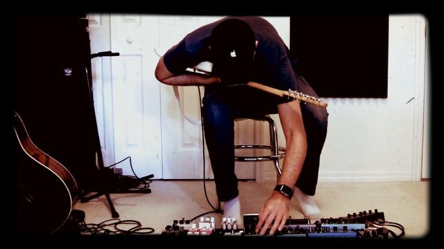 Ambient Guitar Sketch #18 Looping with Boomerang Phase III Looper смотреть онлайн