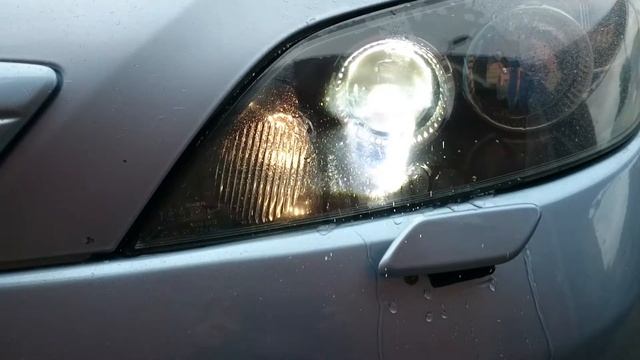 Омыватель фар Мазда 2 с замедленной съёмкой смотреть онлайн