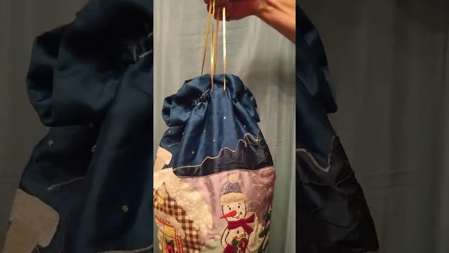 "Новогодний подарок от Деда Мороза"( мешочек с подарками) смотреть онлайн