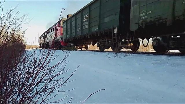 "Мелодия турбин 2ТЭ116"Тепловоз 2ТЭ116К-1110 с грузовым поездом. смотреть онлайн
