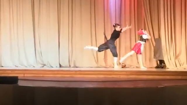 Сольный танец "Красная шапочка и серый волк" из балета "Спящая красавица" на музыку П.И.Чайковского смотреть онлайн