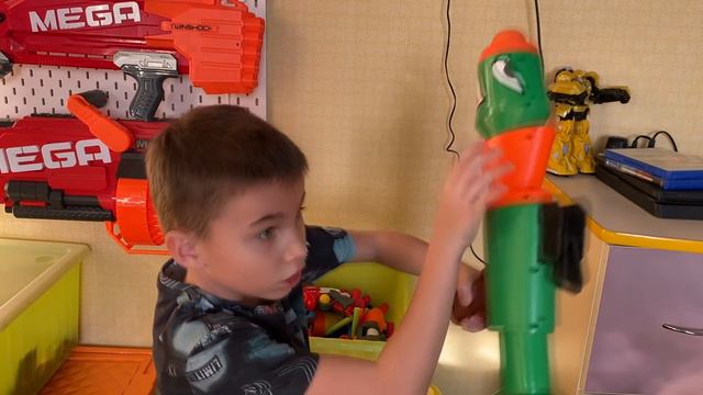 Nerf Game злой пришелец снова в доме смотреть онлайн
