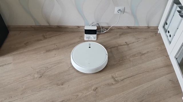 Робот пылесос не может припарковаться смотреть онлайн