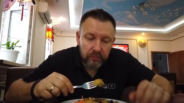 Пробуем ЛЯГУШЕК в Кафе "Сайгон" #12 SPASIBODA смотреть онлайн
